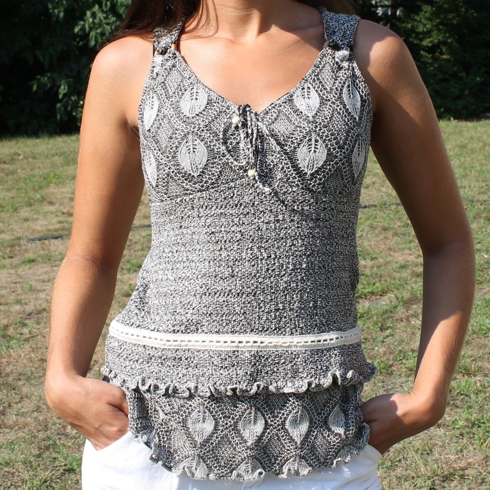 Miriam Organic Tanguis Cotton Handmade in Peru Gray / White Crocheted Tank Top